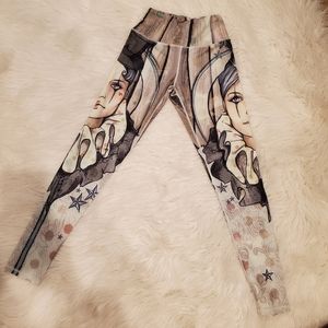 Artistic yoga pants